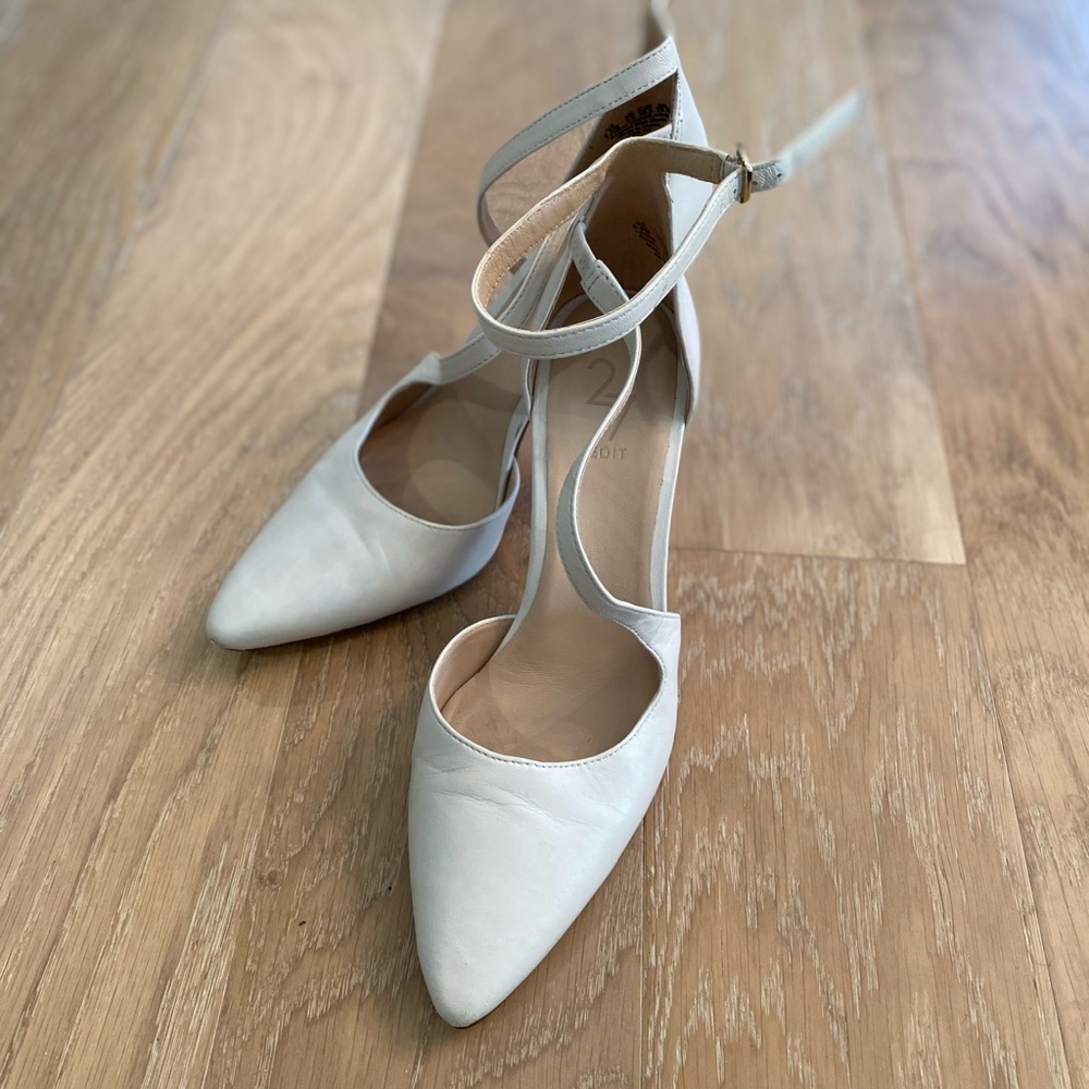 Naturalizer White Leather Heels